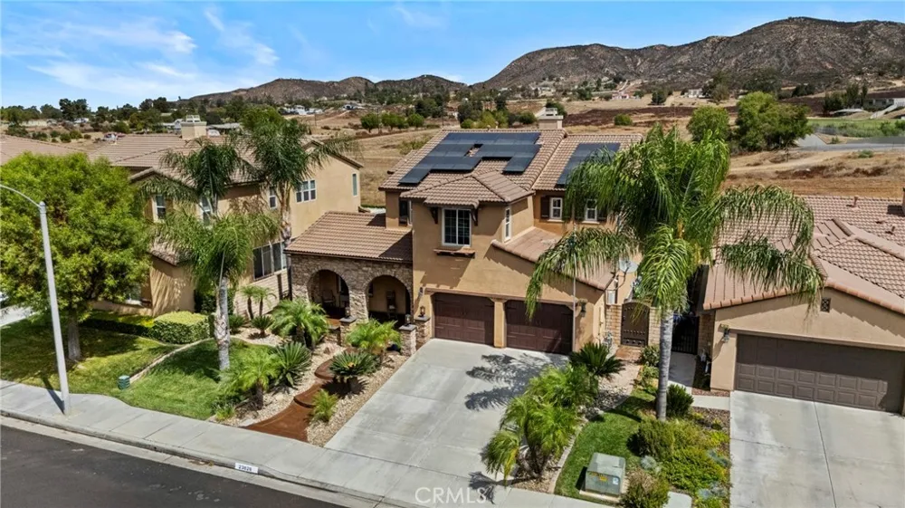 23826 Doheny Wildomar, CA 92595