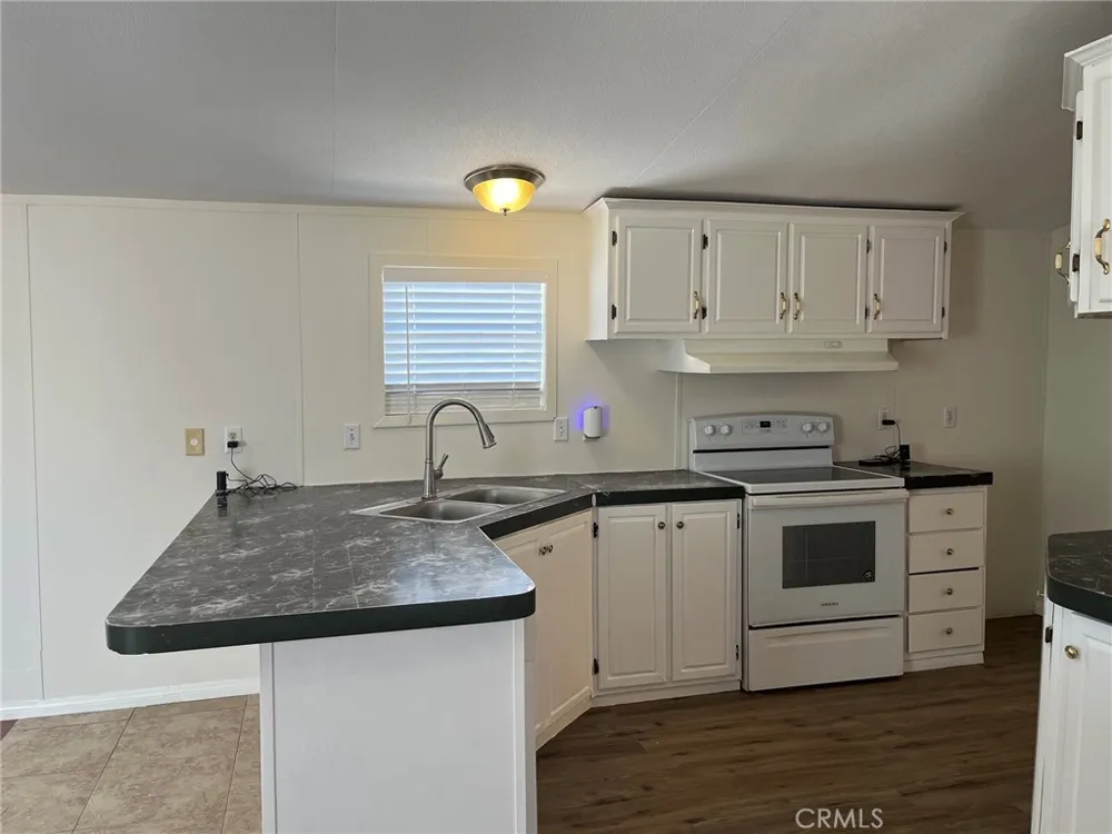 22225 Ellis Avenue Perris, CA 92570