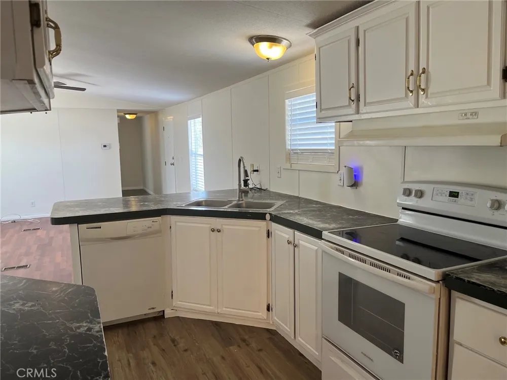 22225 Ellis Avenue Perris, CA 92570