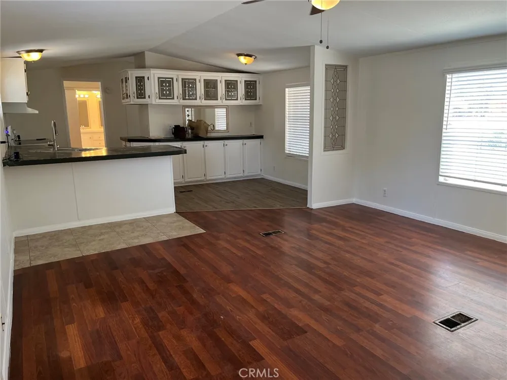 22225 Ellis Avenue Perris, CA 92570