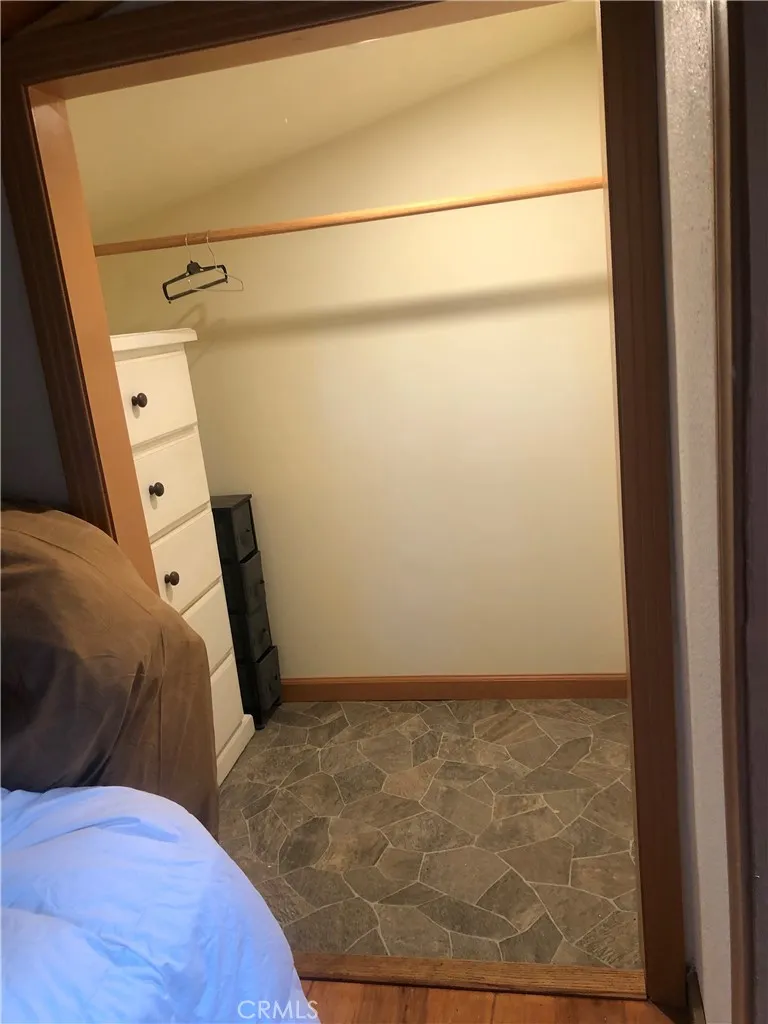 9112 Torrey Pines Road Forest Falls, CA 92339