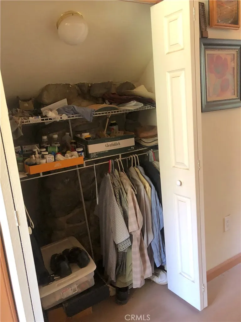 9112 Torrey Pines Road Forest Falls, CA 92339