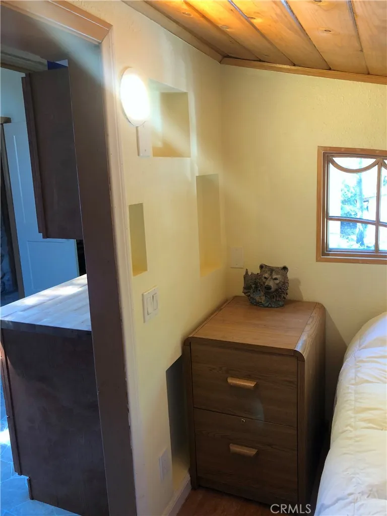 9112 Torrey Pines Road Forest Falls, CA 92339