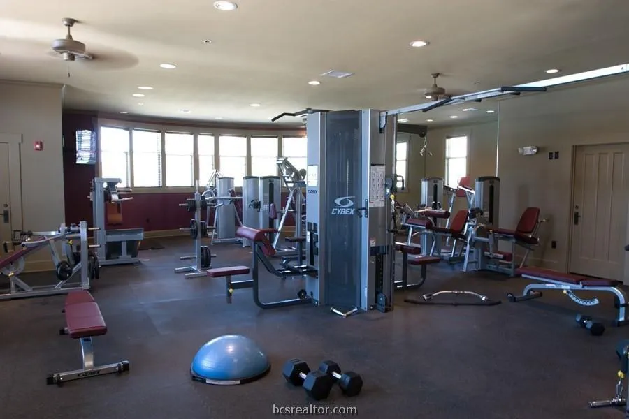 1725 Harvey Mitchell Parkway S #1712 College Station, TX 77840