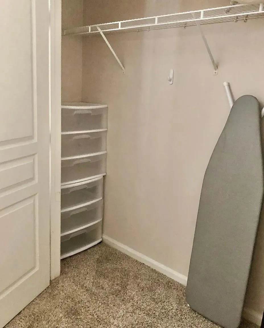 1725 Harvey Mitchell Parkway S #1712 College Station, TX 77840