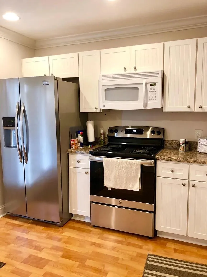 1725 Harvey Mitchell Parkway S #1712 College Station, TX 77840