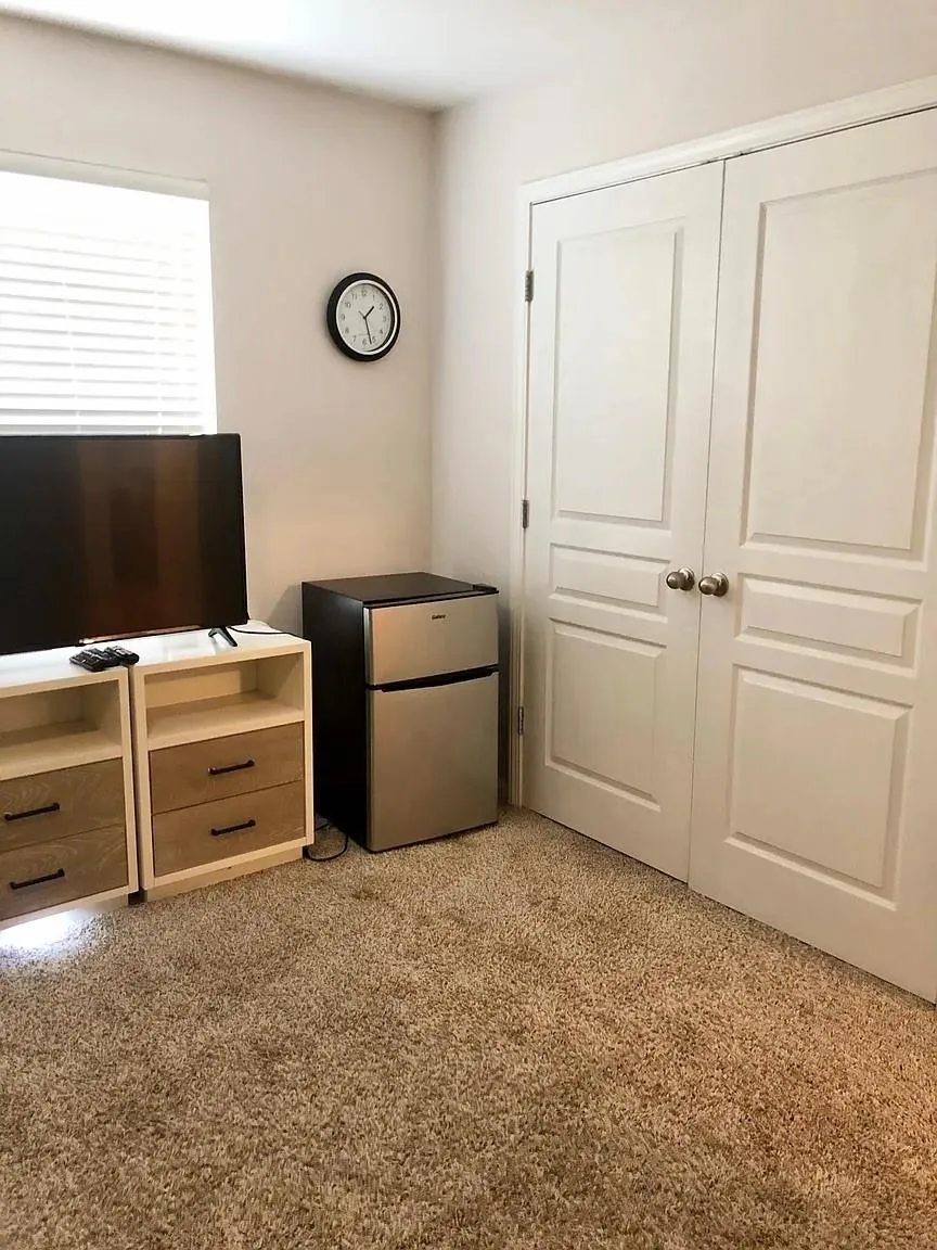 1725 Harvey Mitchell Parkway S #1712 College Station, TX 77840
