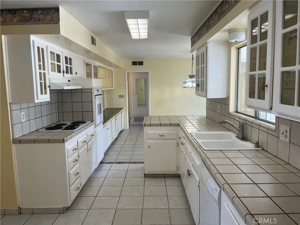 26020 Ridgemoor Sun City, CA 92586