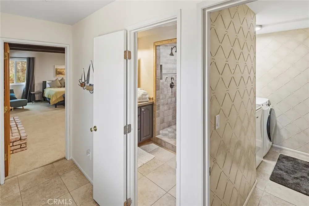 943 Nadelhorn Drive Lake Arrowhead, CA 92352