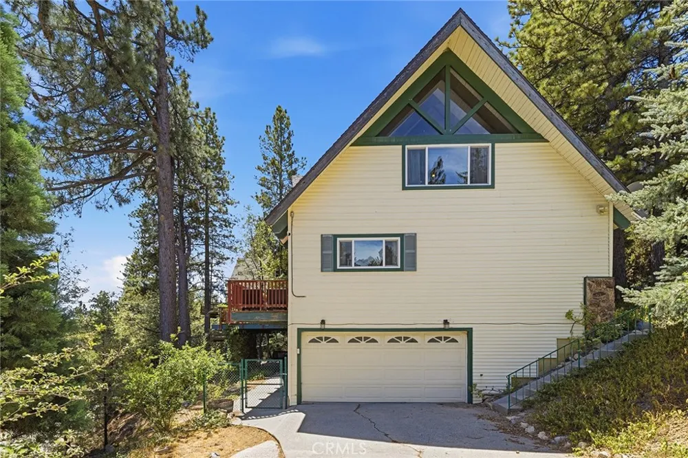 943 Nadelhorn Drive Lake Arrowhead, CA 92352