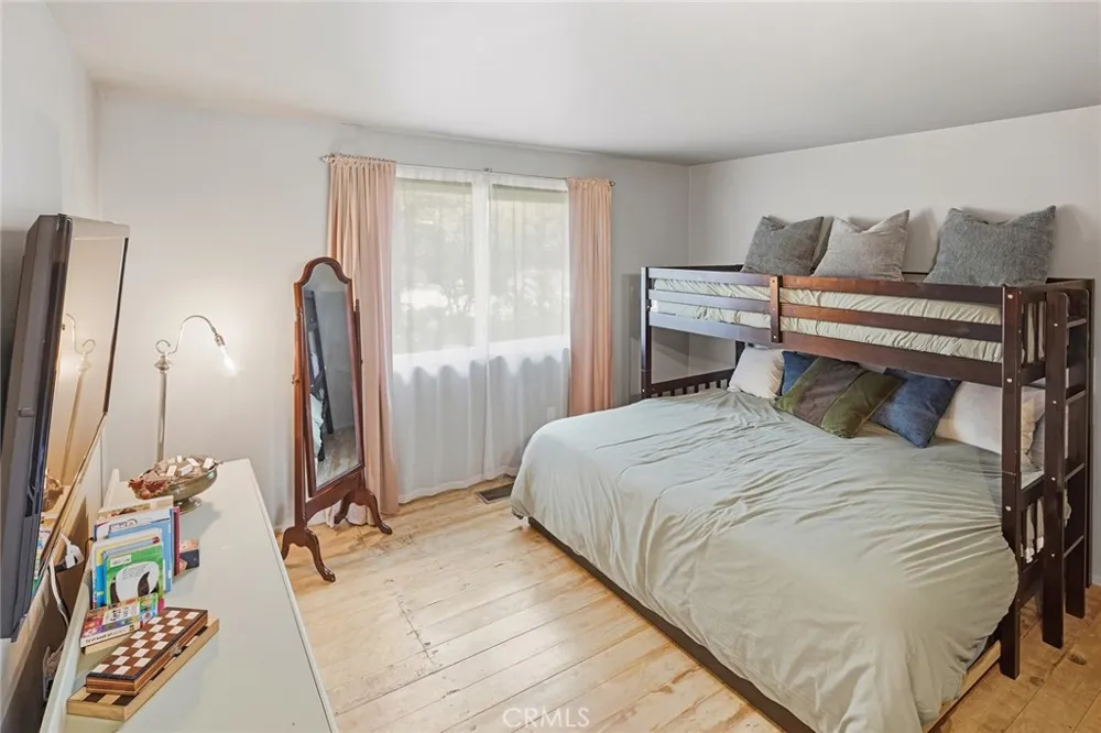 943 Nadelhorn Drive Lake Arrowhead, CA 92352