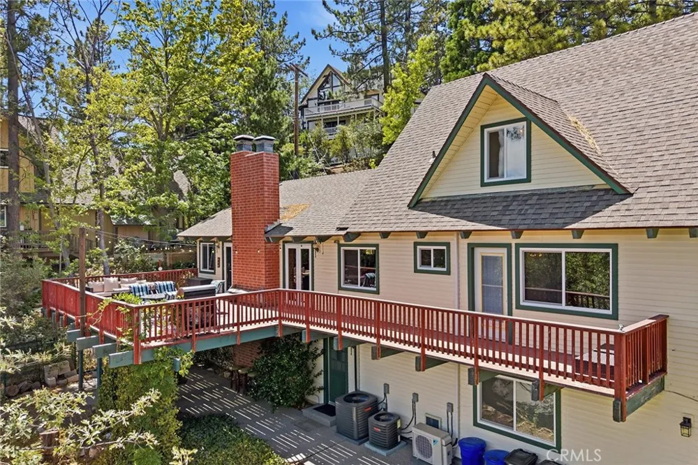 943 Nadelhorn Drive Lake Arrowhead, CA 92352