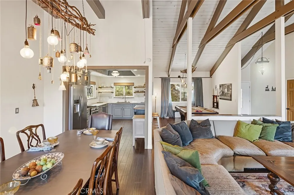 943 Nadelhorn Drive Lake Arrowhead, CA 92352