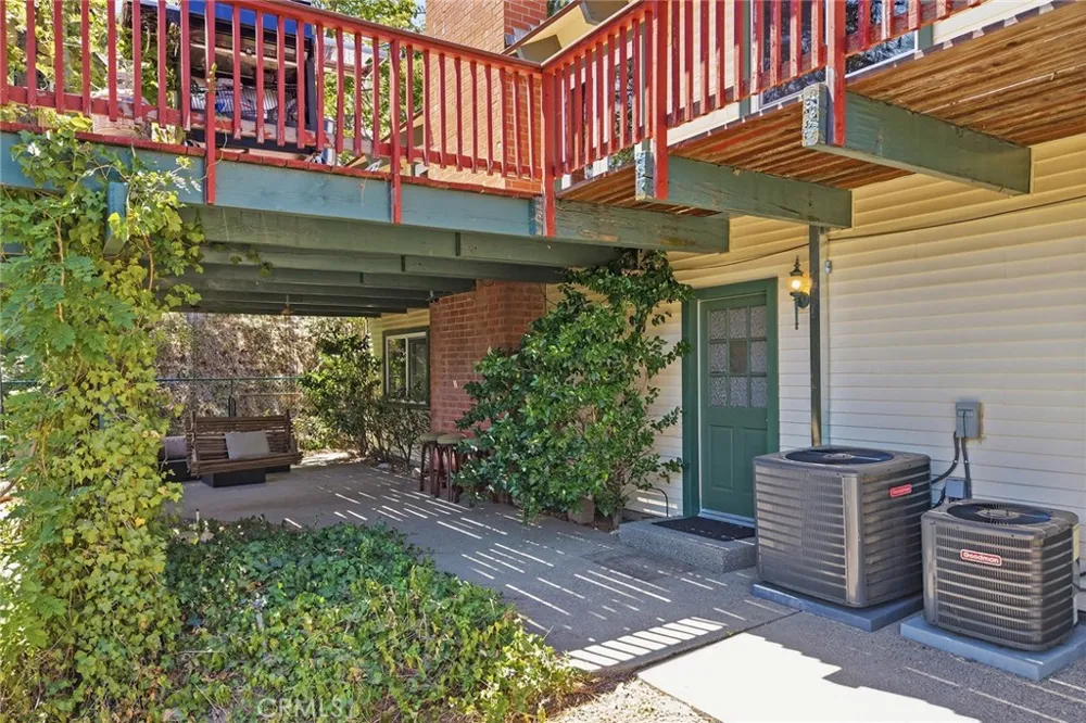 943 Nadelhorn Drive Lake Arrowhead, CA 92352
