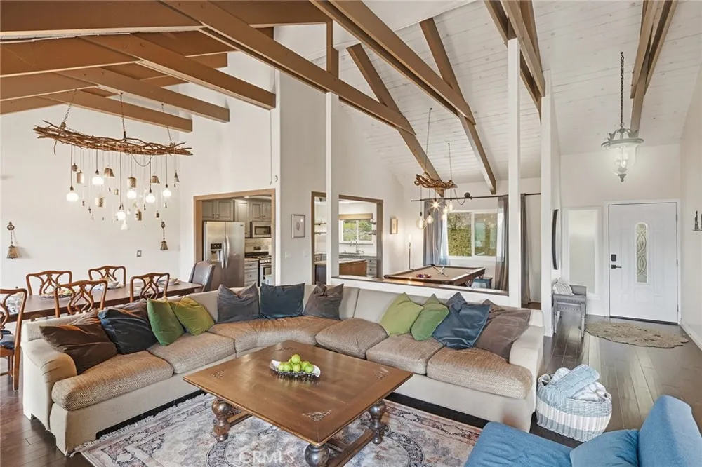 943 Nadelhorn Drive Lake Arrowhead, CA 92352