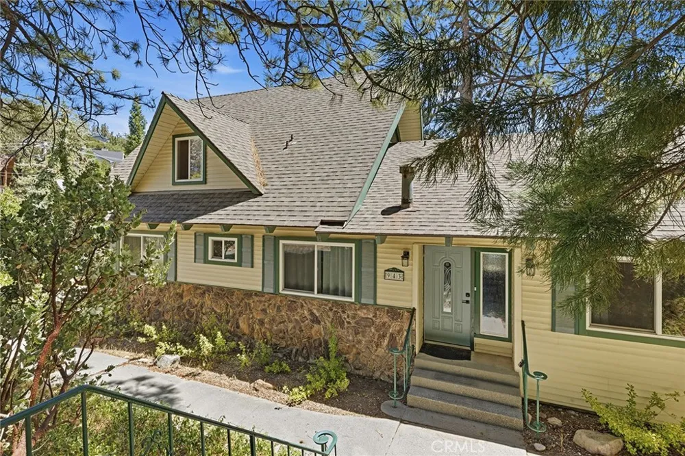 943 Nadelhorn Drive Lake Arrowhead, CA 92352