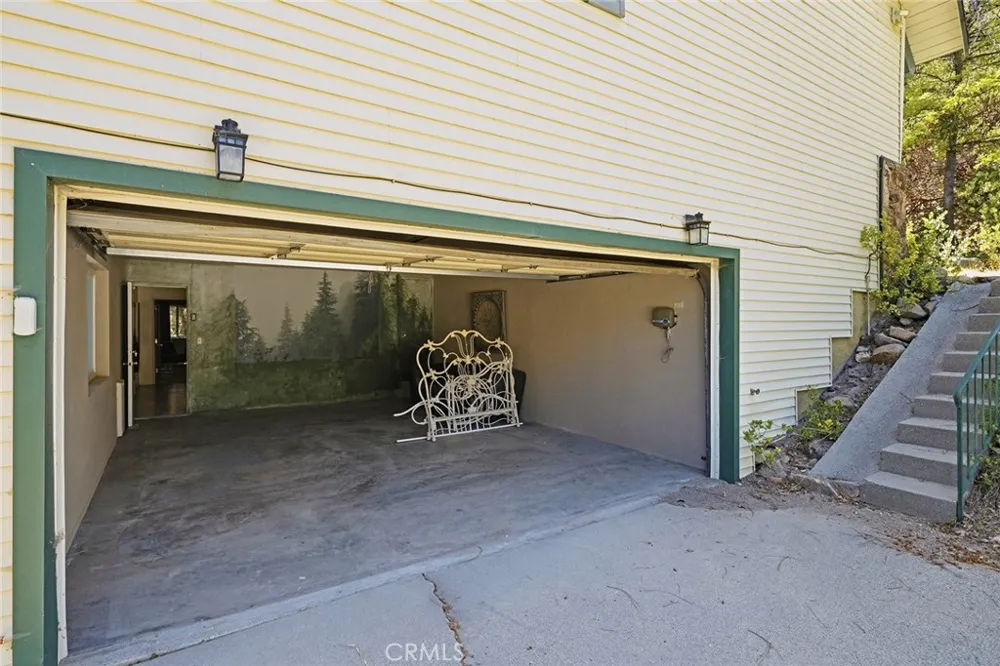 943 Nadelhorn Drive Lake Arrowhead, CA 92352