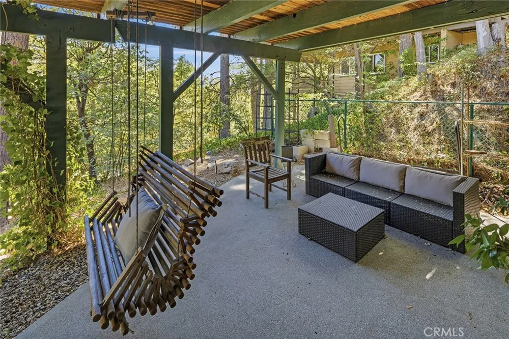 943 Nadelhorn Drive Lake Arrowhead, CA 92352