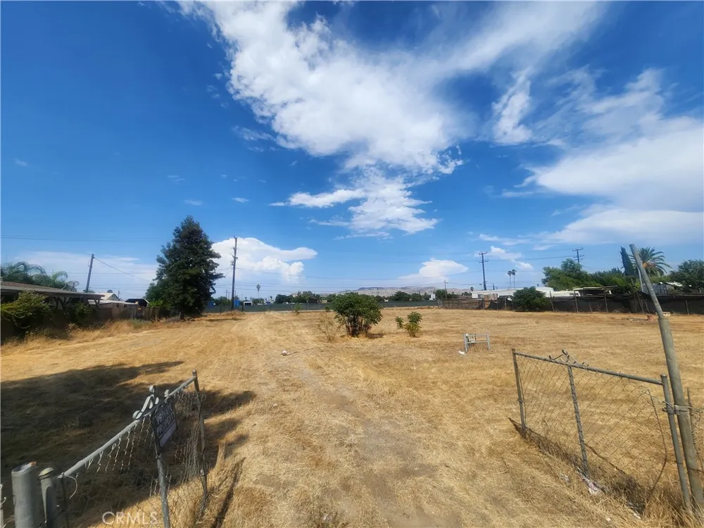 27573 Jackson St Menifee, CA 92585