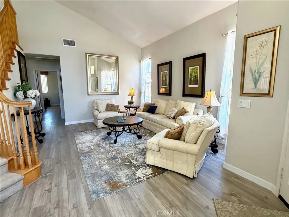 40643 Via Jalapa Murrieta, CA 92562