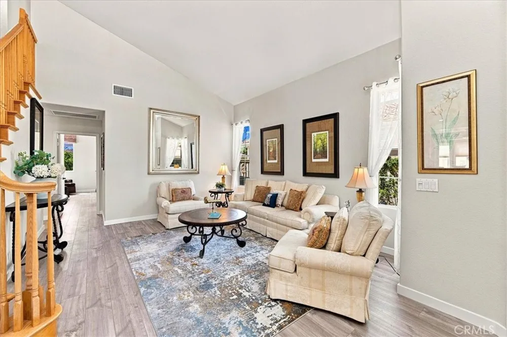 40643 Via Jalapa Murrieta, CA 92562