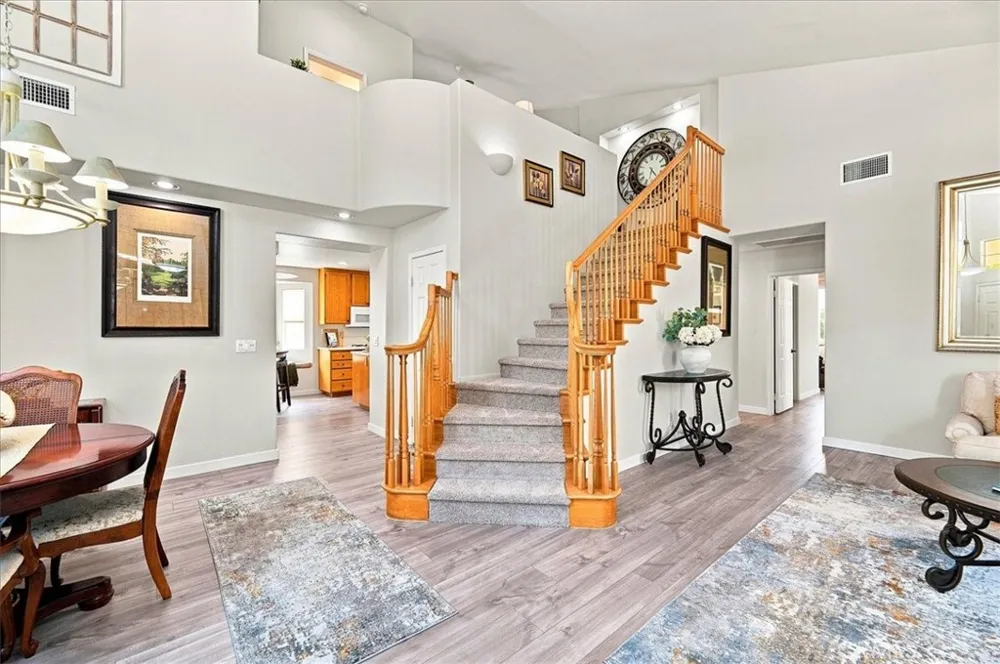 40643 Via Jalapa Murrieta, CA 92562
