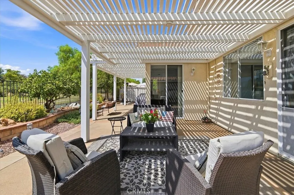 40643 Via Jalapa Murrieta, CA 92562