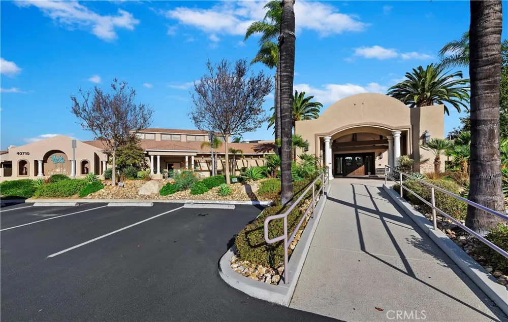 40643 Via Jalapa Murrieta, CA 92562
