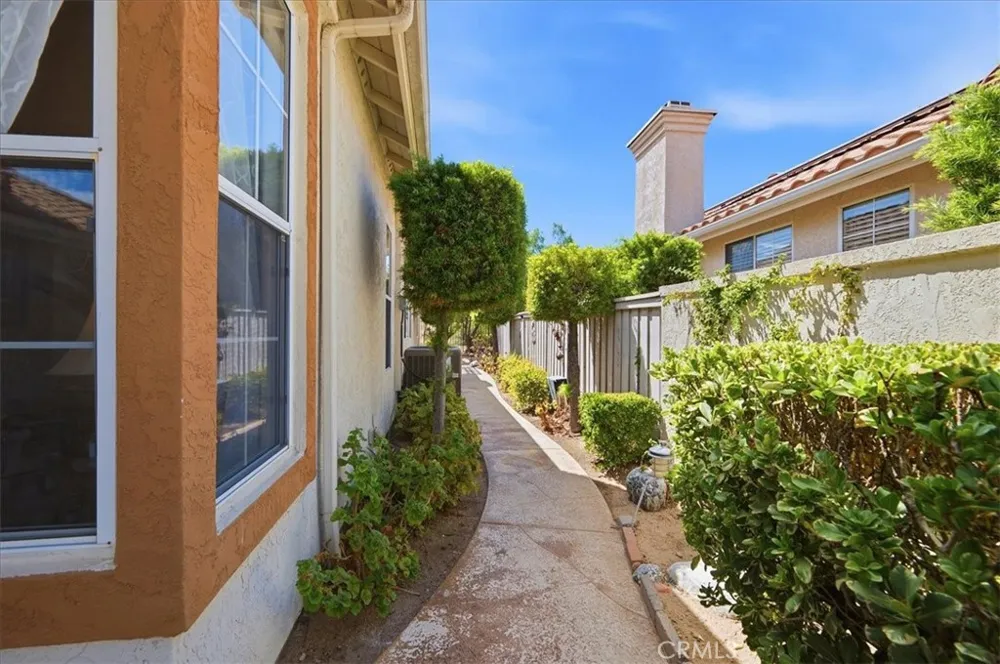 40643 Via Jalapa Murrieta, CA 92562