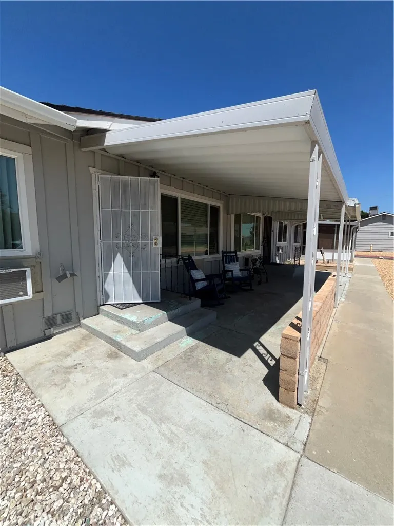 150 E Lakeshore Lake Elsinore, CA 92530