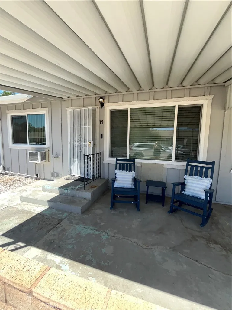 150 E Lakeshore Lake Elsinore, CA 92530