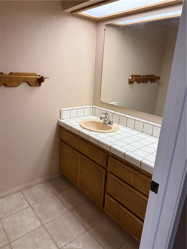10287 Canyon Escondido, CA 92026