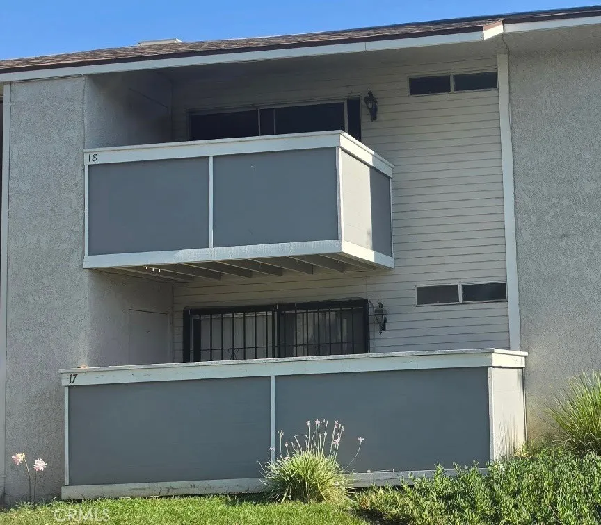 26200 Redlands Blvd. #18 Redlands, CA 92373