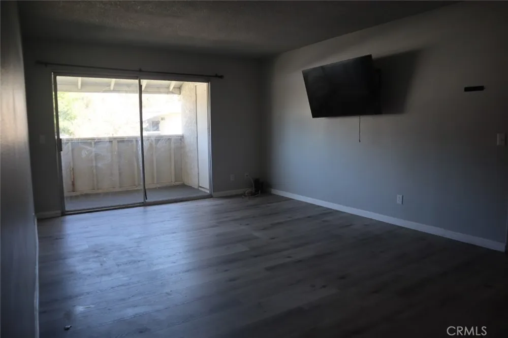 26200 Redlands Blvd. #18 Redlands, CA 92373