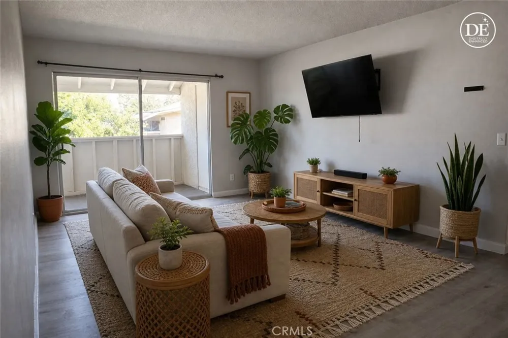 26200 Redlands Blvd. #18 Redlands, CA 92373