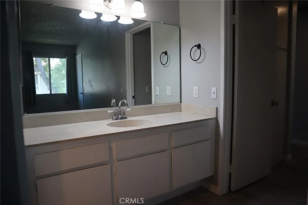 26200 Redlands Blvd. #18 Redlands, CA 92373