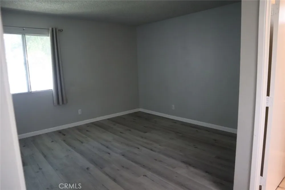 26200 Redlands Blvd. #18 Redlands, CA 92373