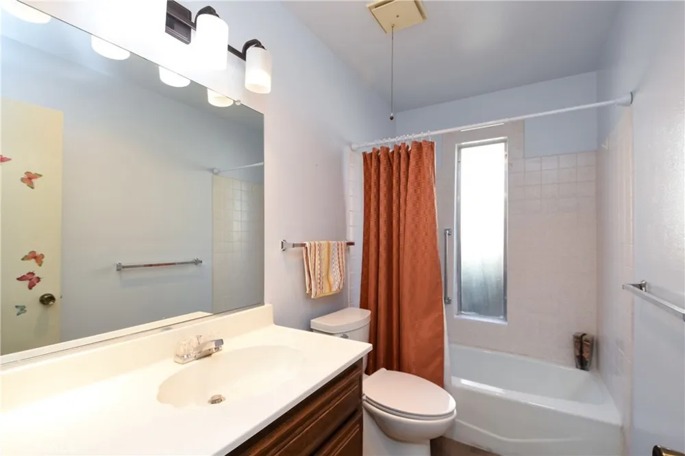 2115 Flame Tree Hemet, CA 92545