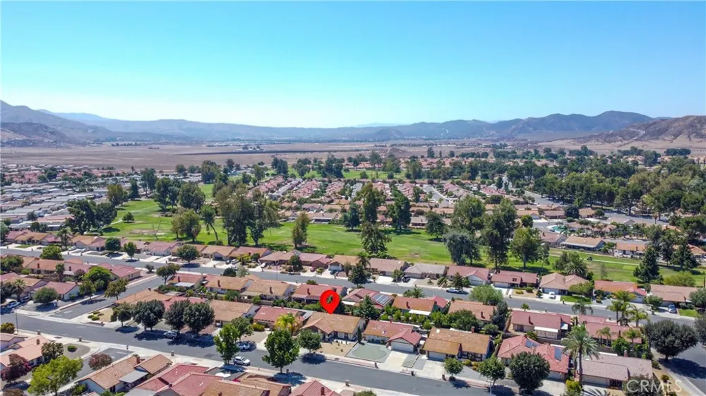 2115 Flame Tree Hemet, CA 92545