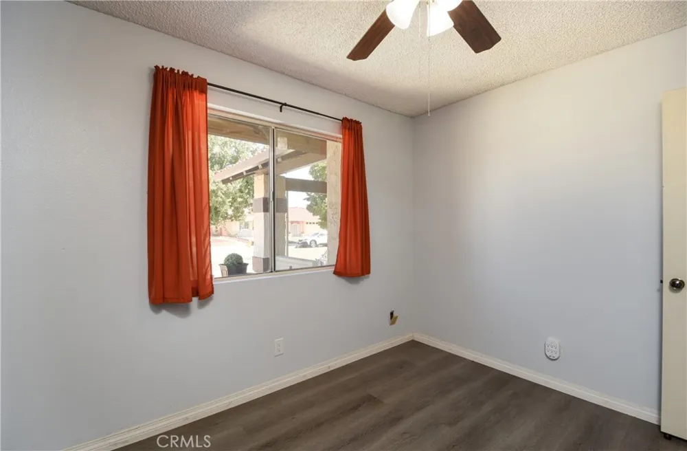 2115 Flame Tree Hemet, CA 92545