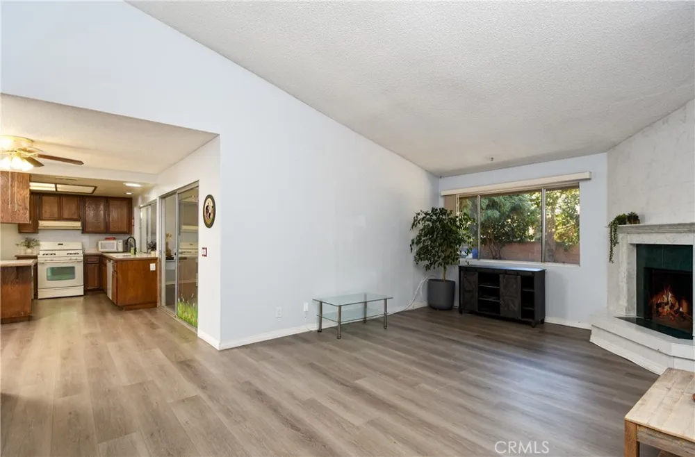 2115 Flame Tree Hemet, CA 92545
