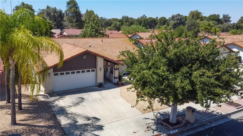 2115 Flame Tree Hemet, CA 92545