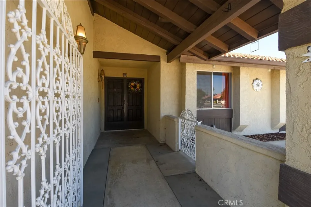 2115 Flame Tree Hemet, CA 92545