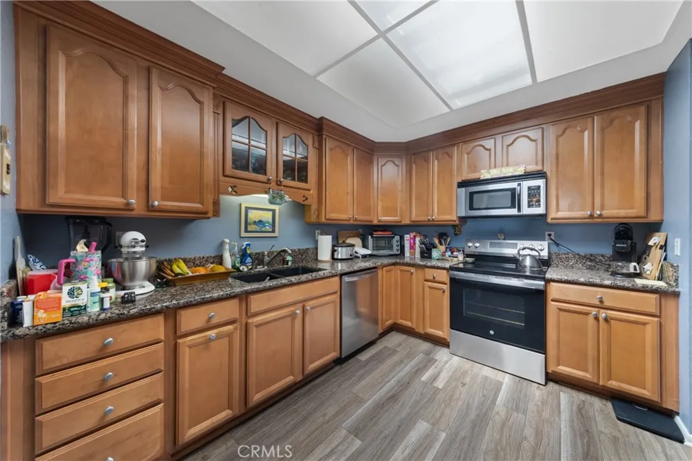 28317 Paseo Grande Sun City, CA 92586