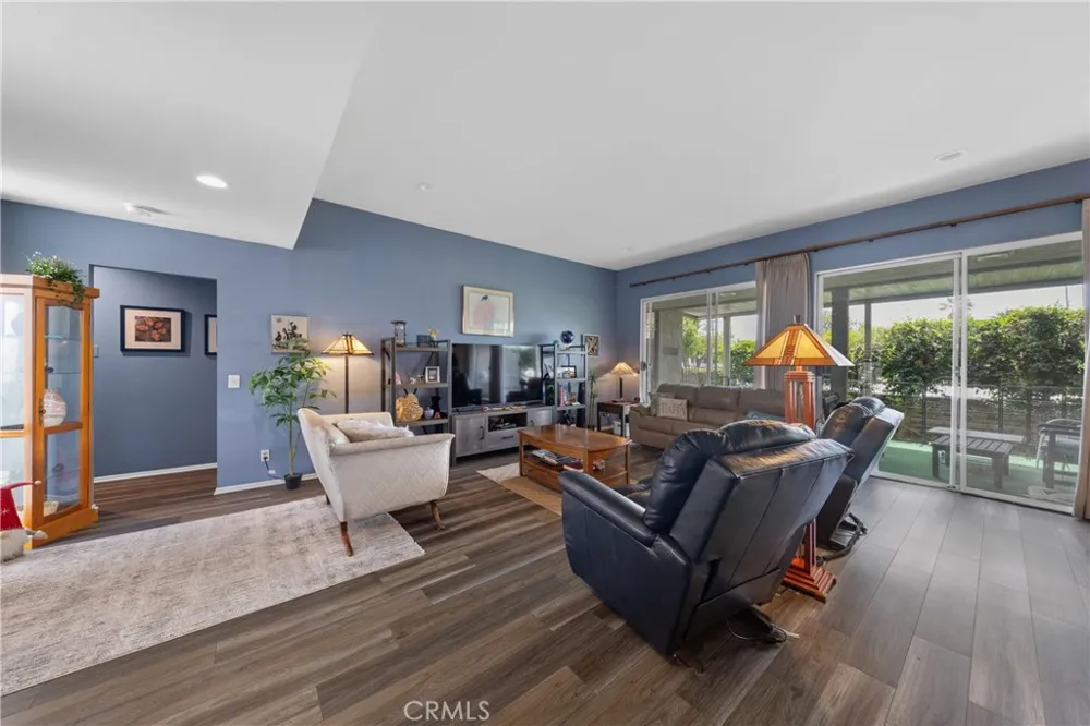 28317 Paseo Grande Sun City, CA 92586
