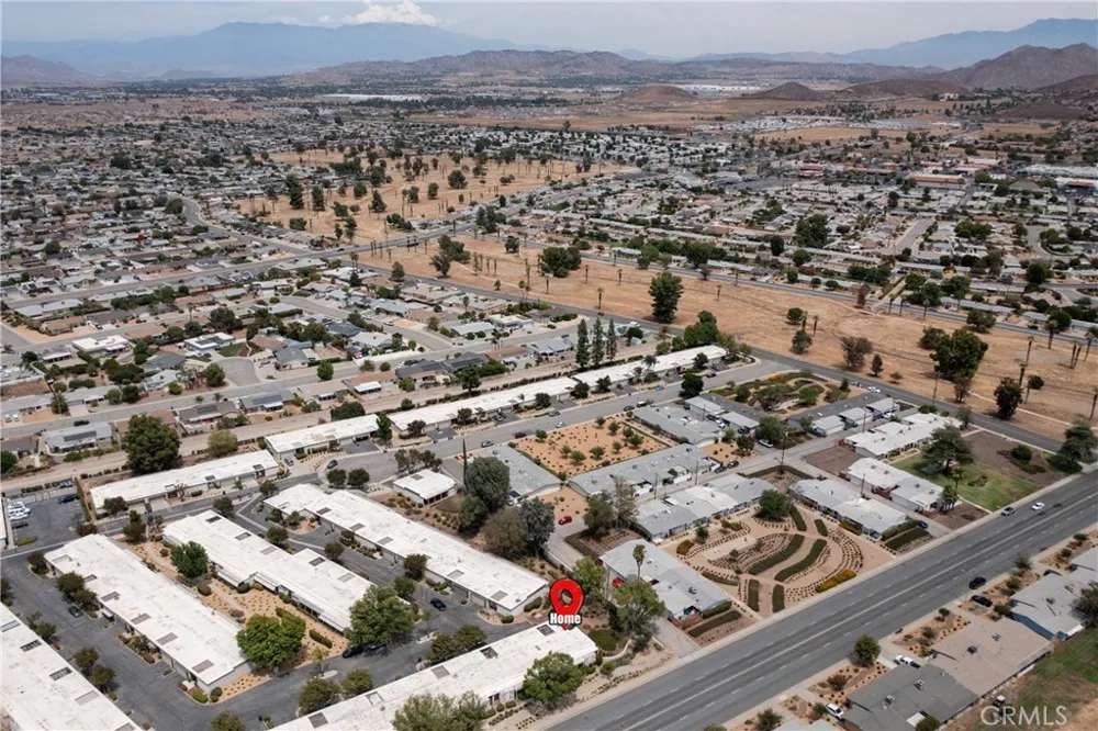 28317 Paseo Grande Sun City, CA 92586