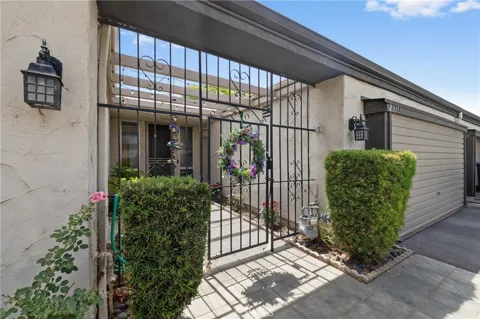28317 Paseo Grande