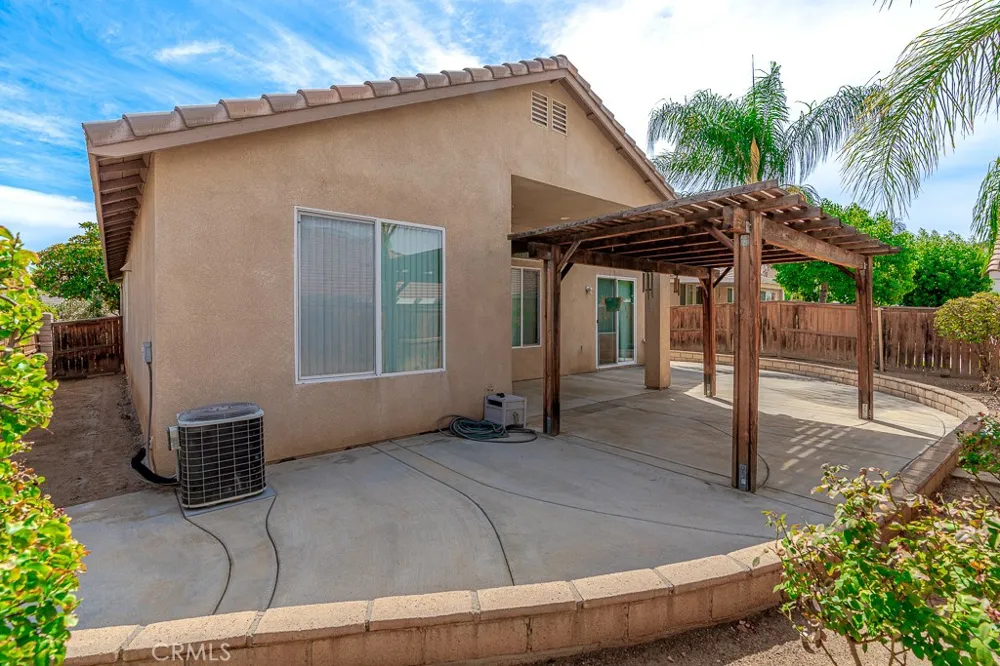 14741 White Mountain Way Moreno Valley, CA 92555