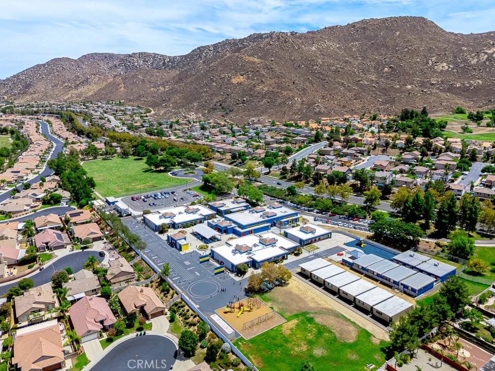 14741 White Mountain Way Moreno Valley, CA 92555