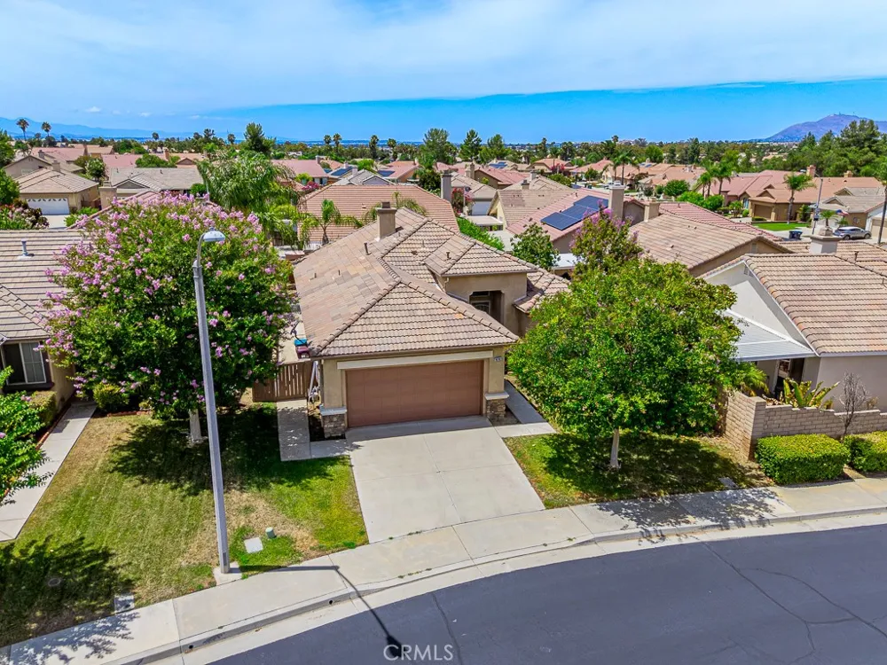 14741 White Mountain Way Moreno Valley, CA 92555
